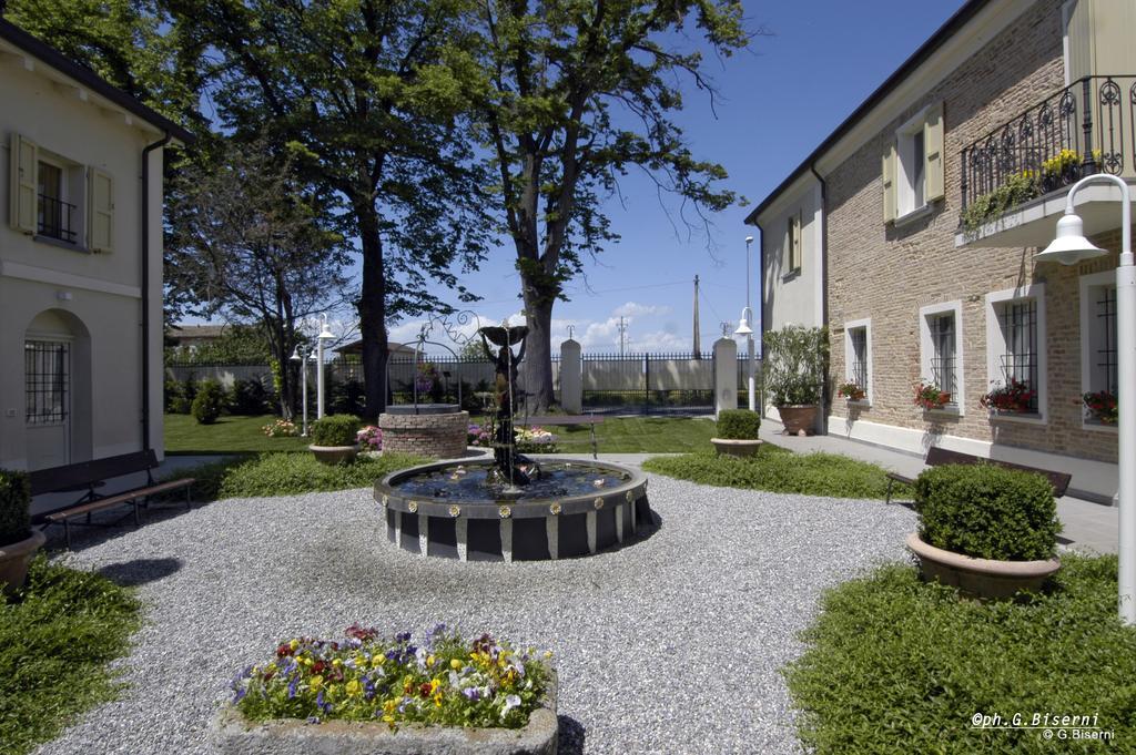 Relais Villa Roncuzzi ルッシ エクステリア 写真