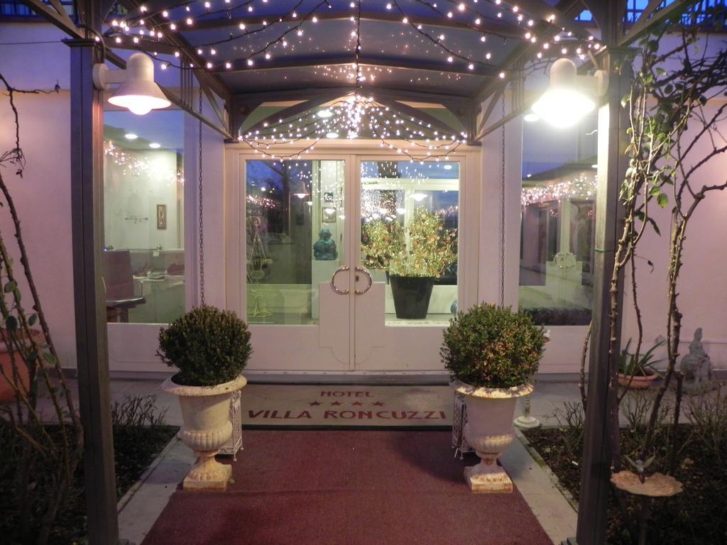 Relais Villa Roncuzzi ルッシ エクステリア 写真