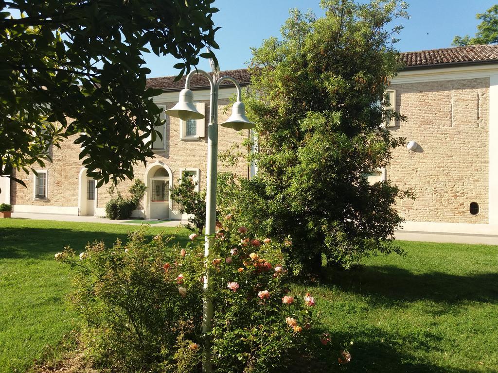 Relais Villa Roncuzzi ルッシ エクステリア 写真
