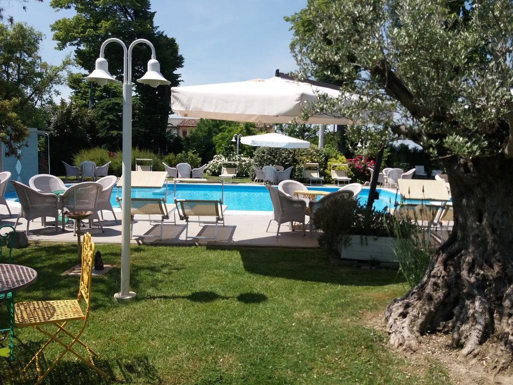 Relais Villa Roncuzzi ルッシ エクステリア 写真