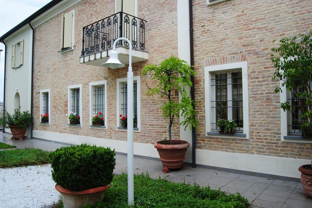 Relais Villa Roncuzzi ルッシ エクステリア 写真