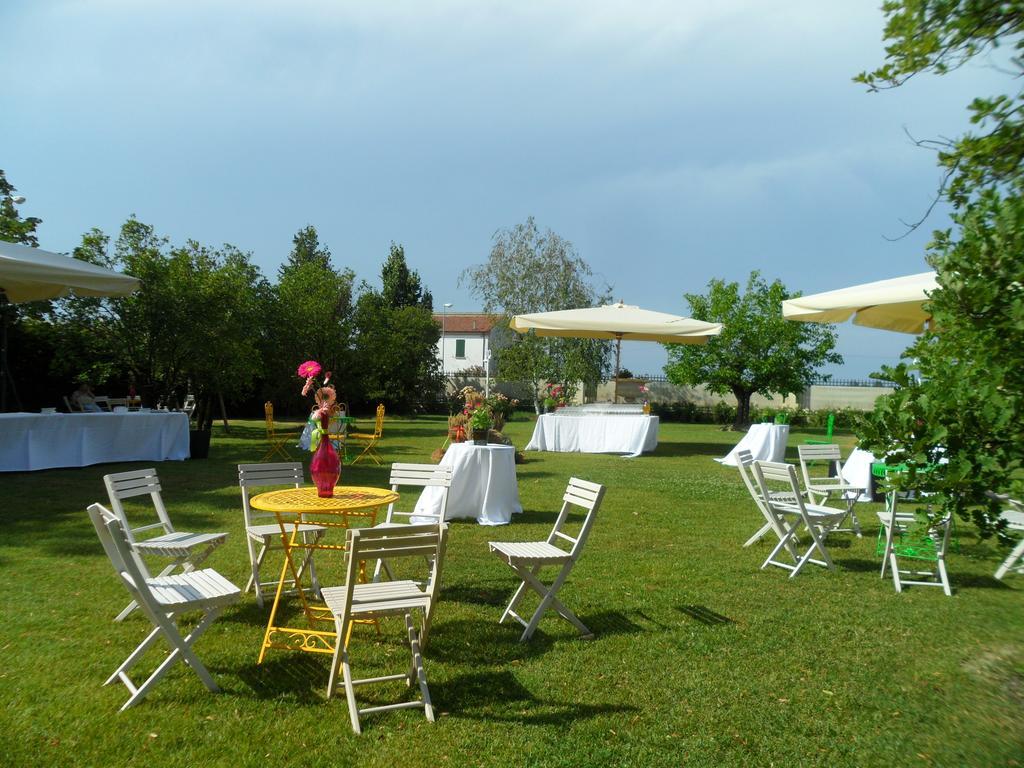 Relais Villa Roncuzzi ルッシ エクステリア 写真