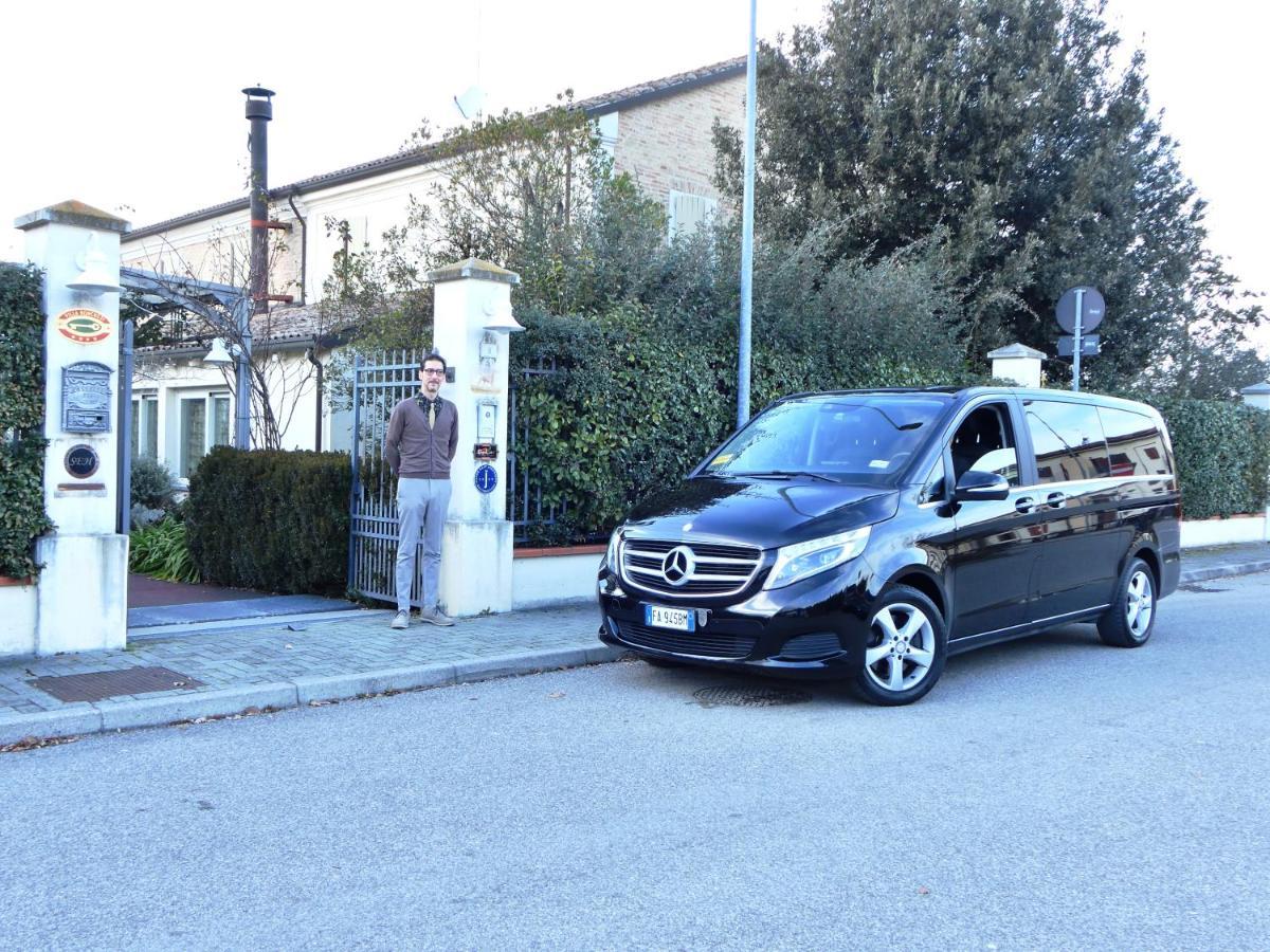 Relais Villa Roncuzzi ルッシ エクステリア 写真